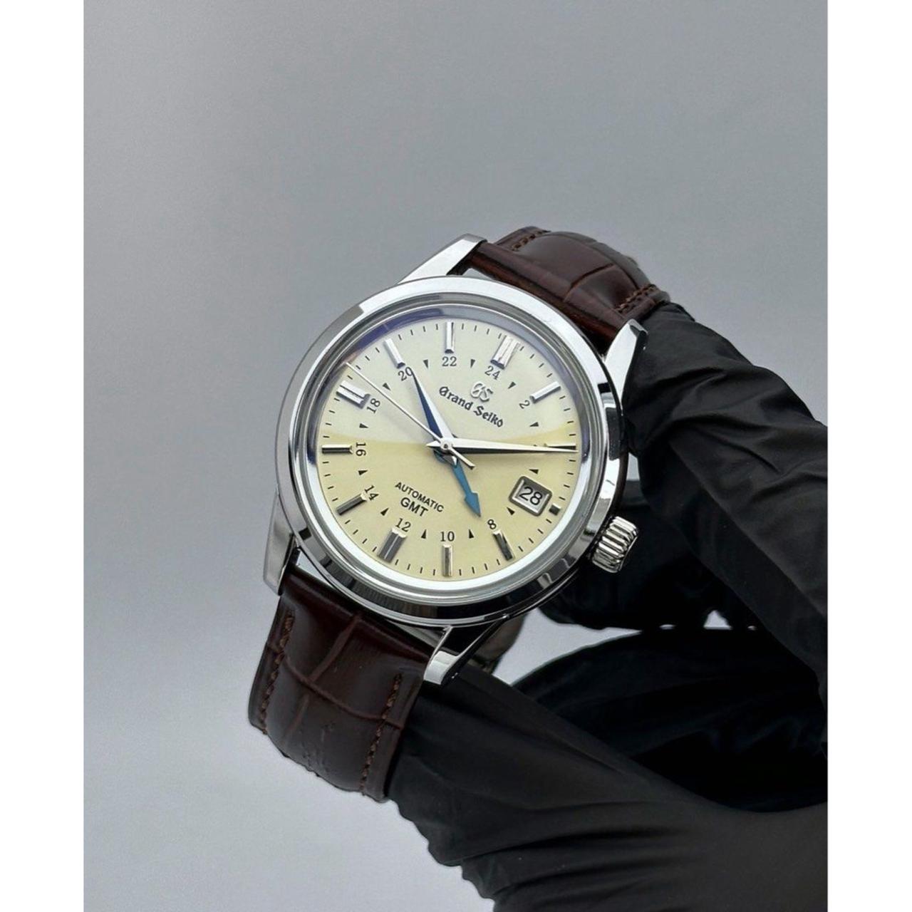 Custom GRAND SEIKO GMT Mod "Cream Elegance" Automatic