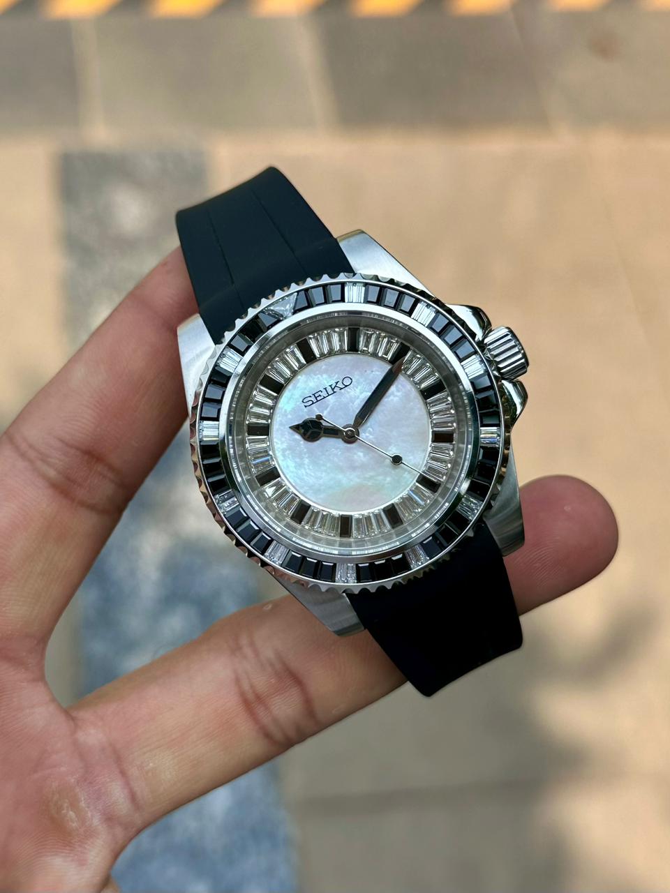 Seiko Crystal Bezel  Special Edition  Watch