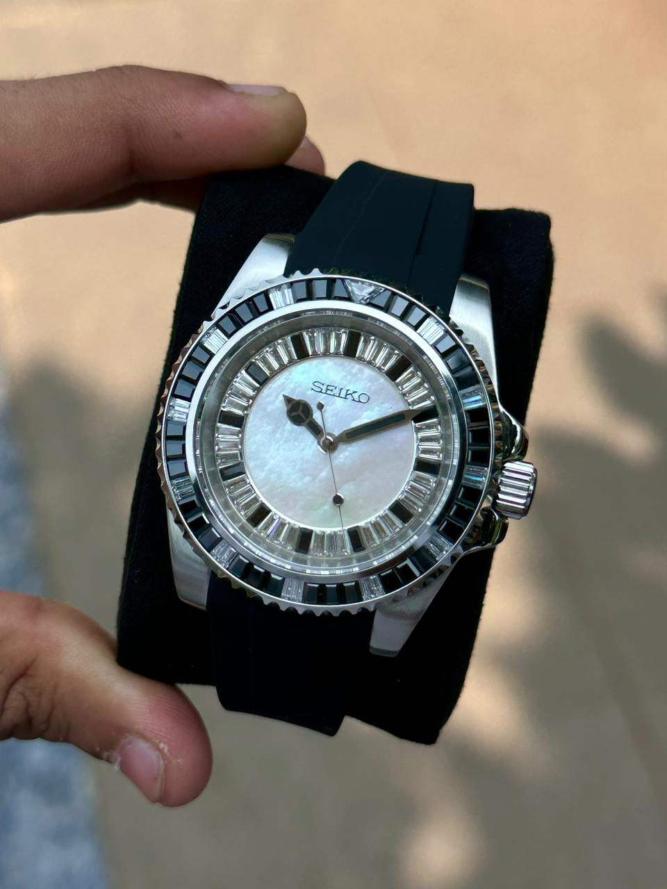 Seiko Crystal Bezel  Special Edition  Watch