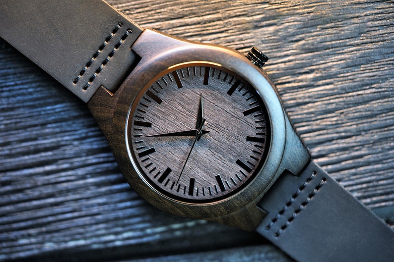 Black Wooden Plain Dial Women's Watch