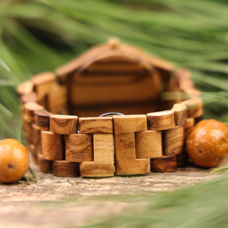 Wooden Blue Dial Women Quartz Watch