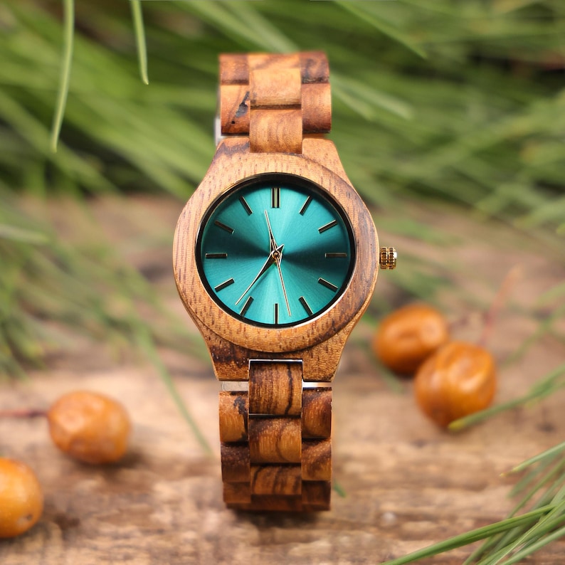 Wooden Blue Dial Women Quartz Watch