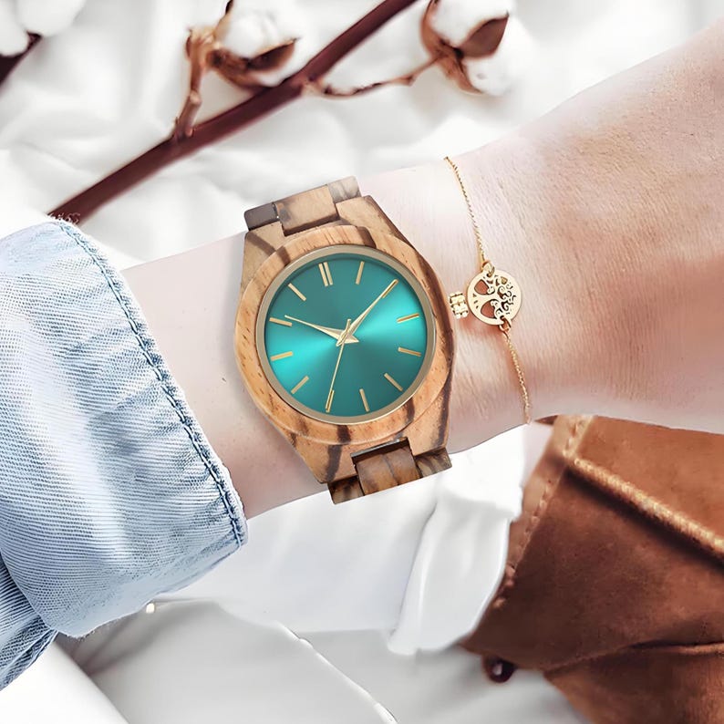 Wooden Blue Dial Women Quartz Watch