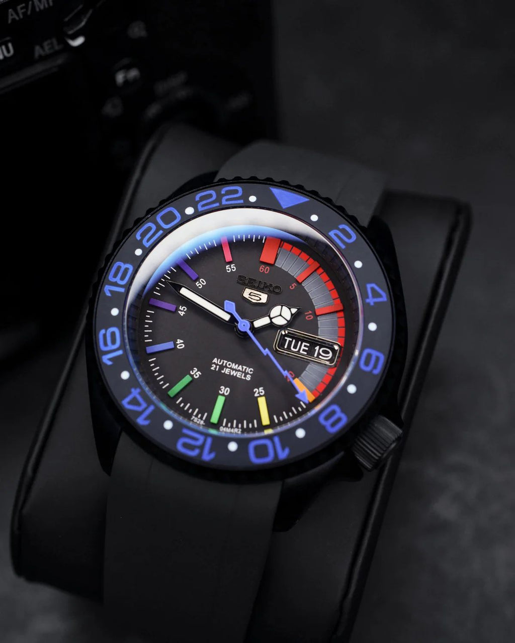 GMT Seiko - Stealth Rainbow Edition