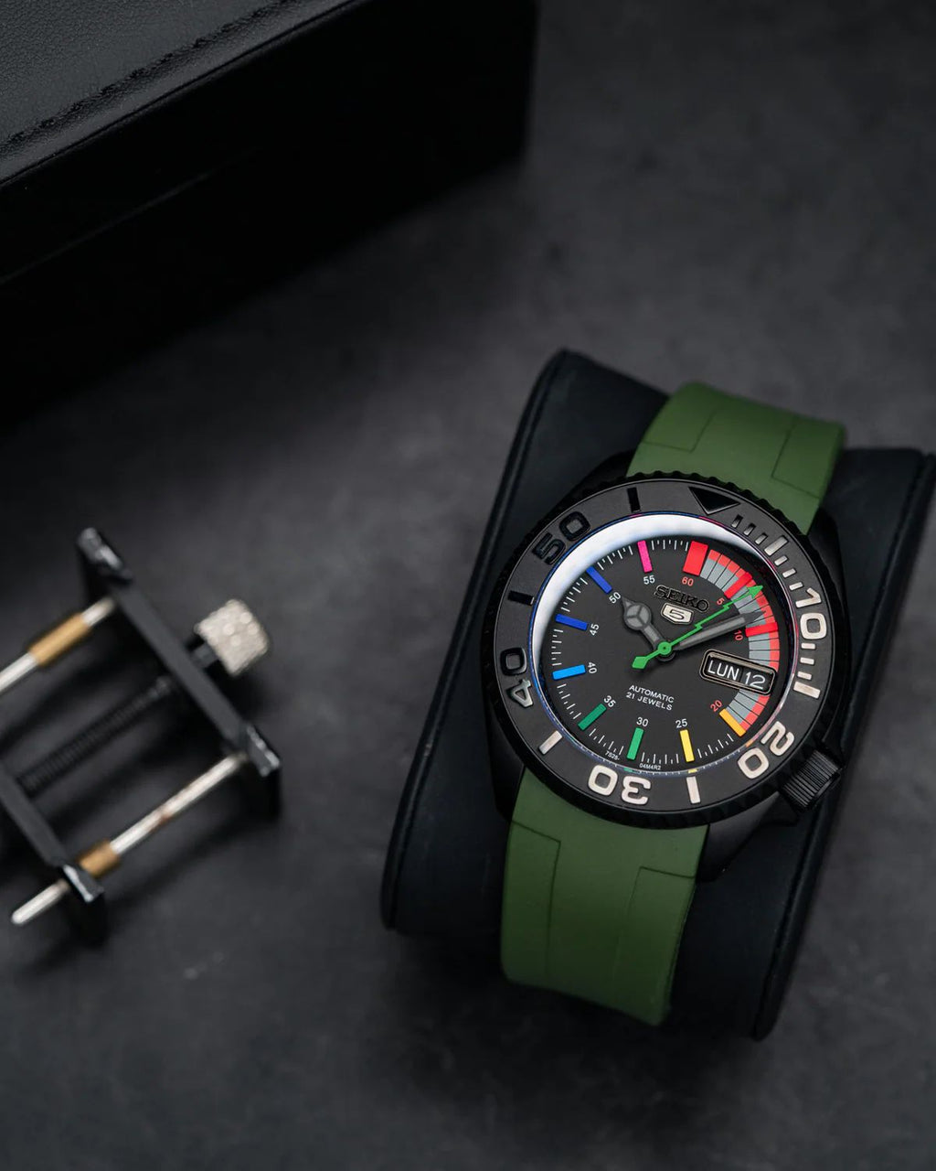 Seiko Green "Rainbow" Stealth Mod