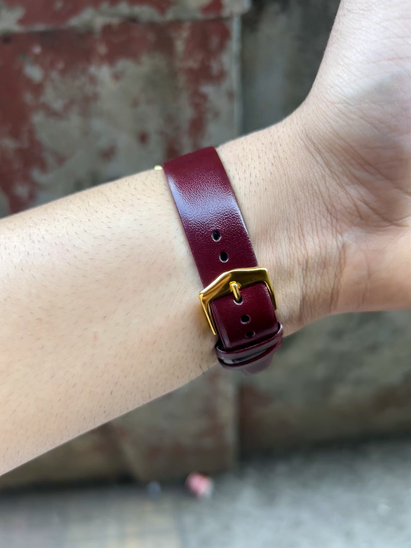 ORIS GOLD SWISS - RED SUNBURST