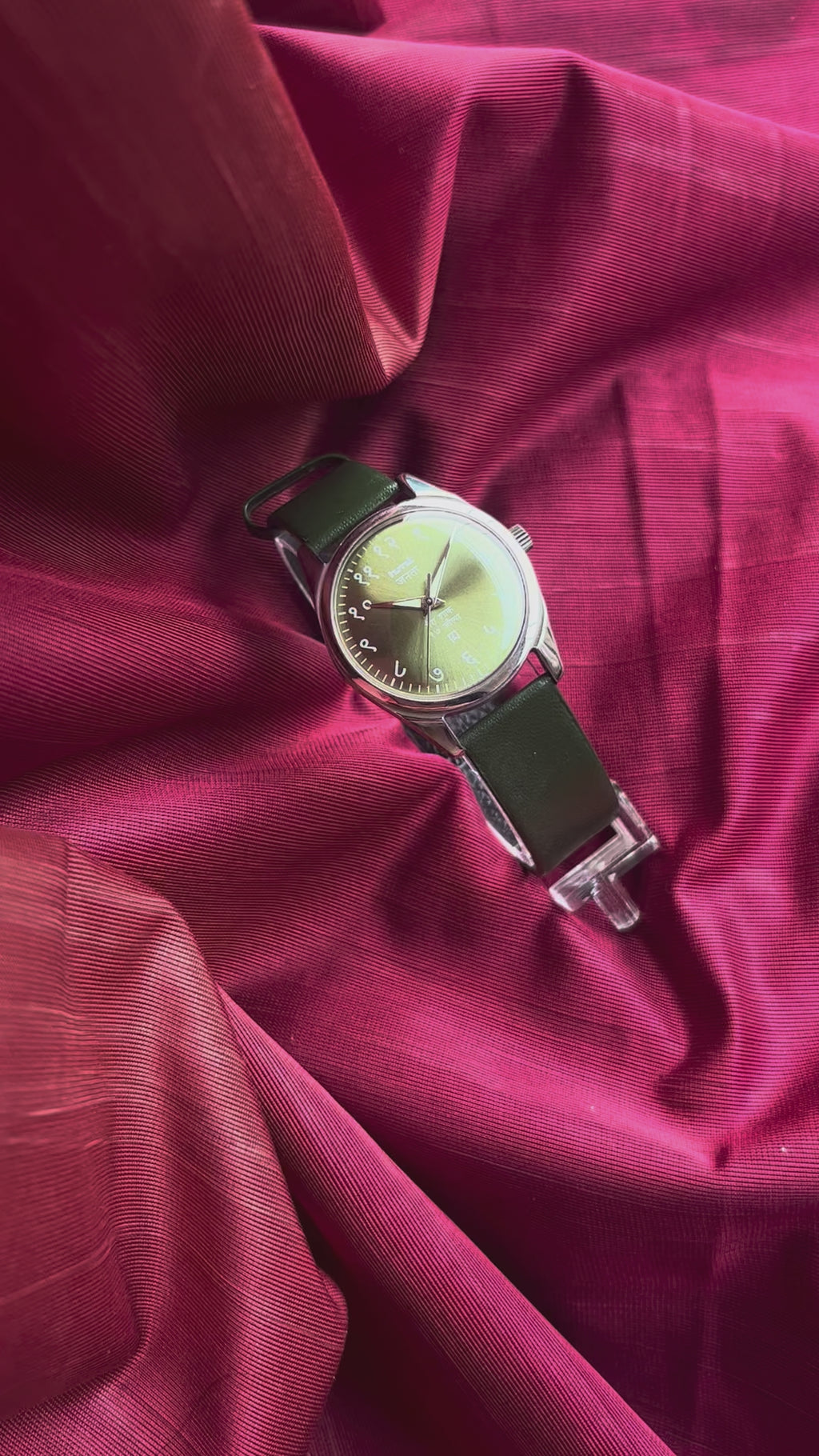 HMT JANATA DEVANAGRI -LIGHT GREEN SUNBURST